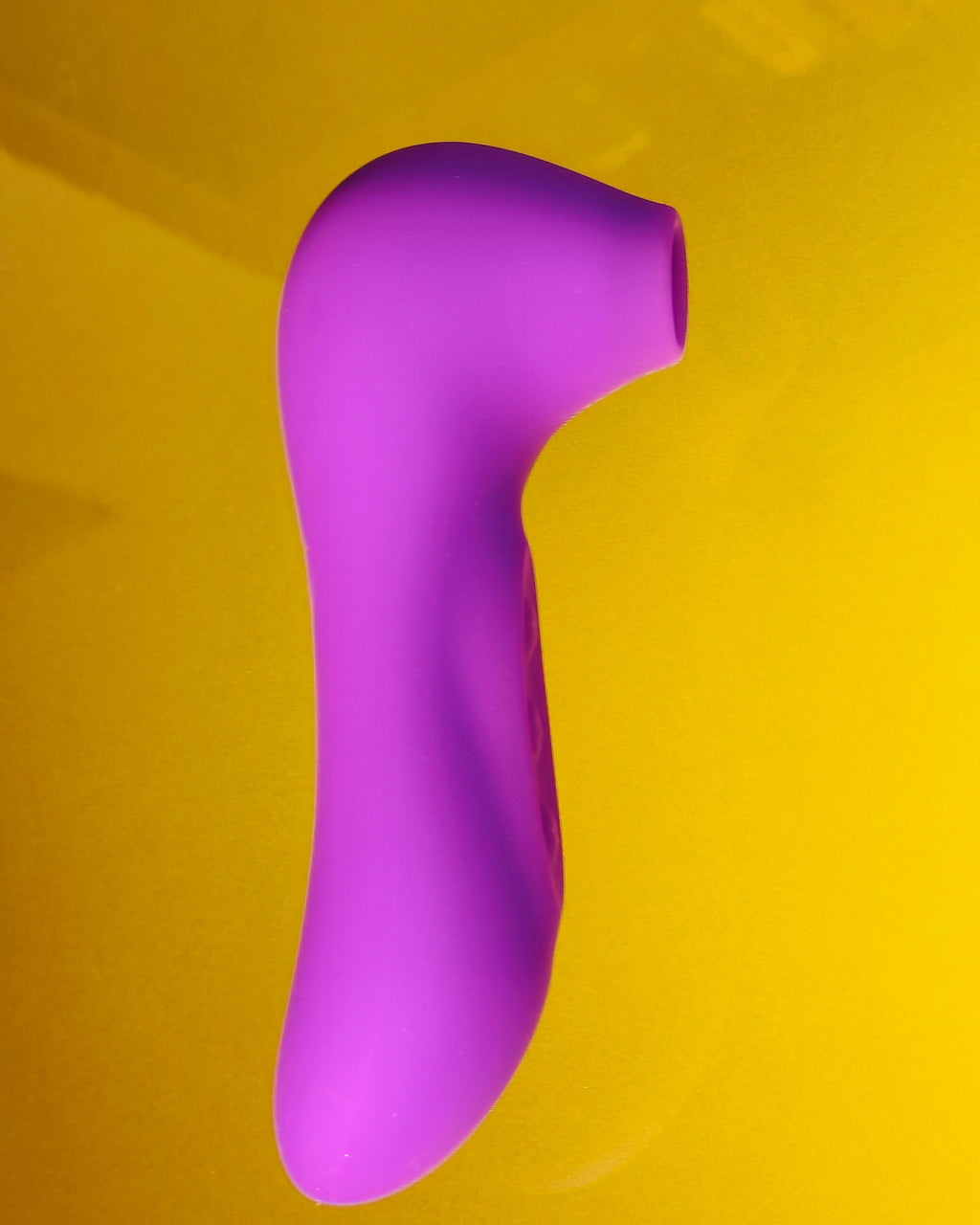Sway Female Suction Massager – Smart Intimate Wellness Device for Deep Relaxation