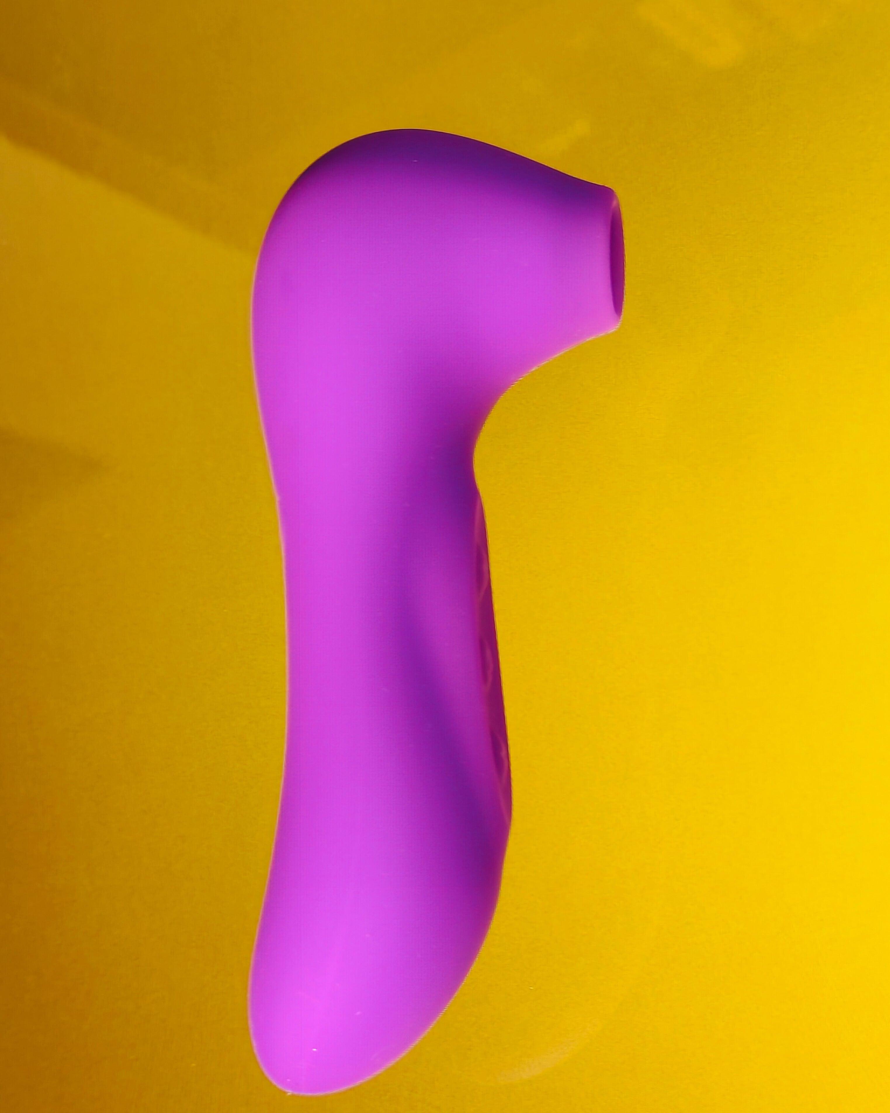 Sway Female Suction Massager – Smart Intimate Wellness Device for Deep Relaxation